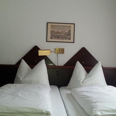 Hotel Corona Francoforte sul Meno Esterno foto